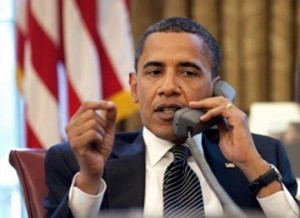 اوباما: لن استخدم "الآي فون" لأسباب أمنية