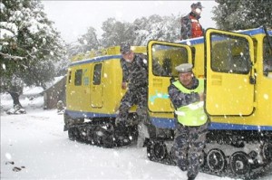 10 حالات ولادة داخل سيارات الدفاع المدني