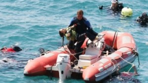 تفاصيل مروعة (يا عرب).. اليونان تلقي باللاجئين السوريين في البحر!