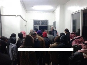 محتجون يقتحمون "كهرباء السلط" (صور)