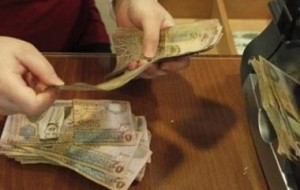 "ماليات التربية" تراقب على التوجيهي.. ومعلمو الاضافي: رواتبنا أولى