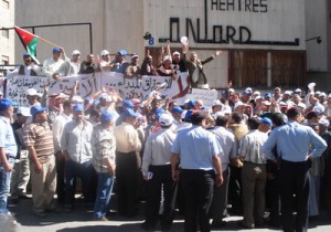 الاضراب المفتوح للعاملين في مناجم الفوسفات يمتد الى العقبة