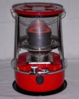 طالب يحرق قاعة امتحان في الطفيلة..