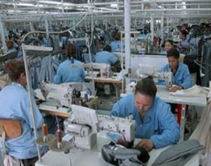 السماح لمستثمرين سوريين باستقدام عمالة من بلدهم بنسبة 60 في المئة