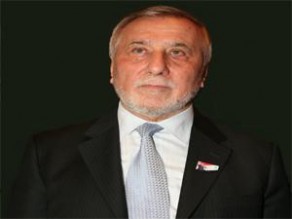 بعد الرسالة الدبلوماسية الأردنية .. الاسد يمدد لسليمان في منصبه لعام اضافي