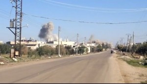 درعا: 25 قتيلا واكثر من 125 جريحا في غارة جوية - "اسماء" و فيديو