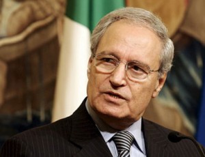 بأمر من بشار..الشرع ممنوع من مغادرة دمشق تحت اي ظرف