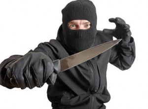 إربد: أصحاب سوابق يقتحمون بناية بالسلاح الأبيض