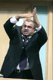 النائب خليل عطية يسأل عن سبب هروب الاستثمارات