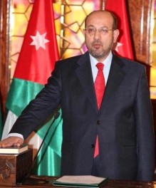 العين الصمادي رئيساً لمجلس إدارة الدستور