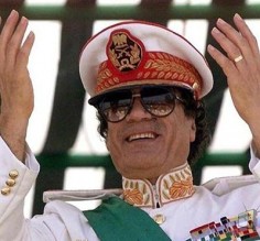 تفاصيل مثيرة.. كيف لقى القذافي مصرعه وكيف كانت خيانة "الاسد" له ؟