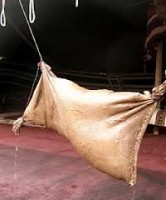 قربة مخزوقة..!!!