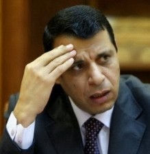 أنصار دحلان يترقبون “مجزرة رواتب” وفصل من فتح