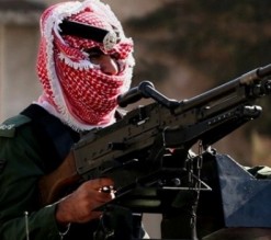 ضبط مليون دولار مزورة في سيارة مطلوب امني بــ 16 قضية جرمية