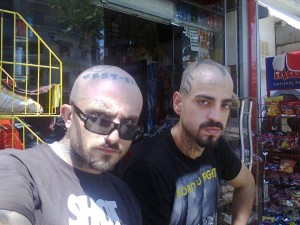 بالفيديو و الصور .. حزب الله يستعين بـ عصابات أمريكية للقتال في سوريا !