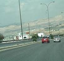 انهيار على طريق اربد – عمان وتحويل السير الى جرش