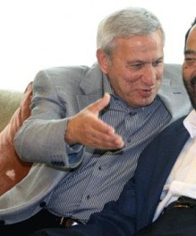 محامي الكردي يطلب التسوية