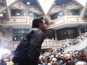 بالصور..قضاة ومحامون يطالبون باسقاط حكومة النسور