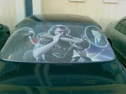 قرار وشيك بحظر "الصور الملكية" على المركبات