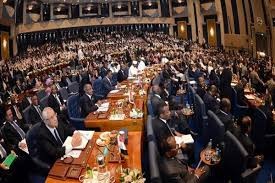 وزير خارجية قطر يهدد السعودية بدفع الثمن ويغادر "قمة الكويت"