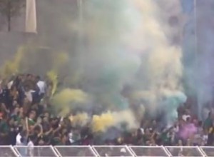 حظر الشعارات السياسية والدينية والأعلام والليزر في المباريات