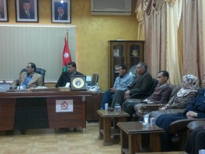 بالصور..جاهة من الأرصاد الجوية  لبلدية الشوبك .. ( اخر صرعة )