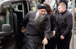 أبو قتادة : لجأت الى بريطانيا خشية الاعتقال في الأردن