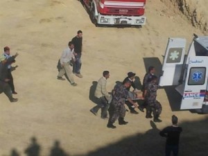 وفاة شاب غرقاً في العقبة ،،، وآخر اثر انهيار حفرة ترابية عليه في مادبا