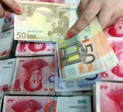 البائع والمشتري محتالان .. والضحية مواطن راقبهما