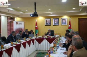 النسور وفريقه الوزاري في البترا .. صور