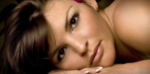 فتوى جديدة... "تحريم نوم المرأة بجوار الحائط"..والسبب..!!