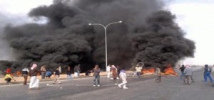 أعمال شغب على طريق (إربد - عجلون)