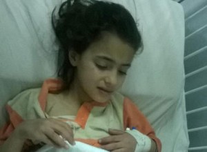 الطفلة مجد المصابة بـ" التهاب الكبد الوبائي" تتلقى الرعاية الطبية وتتماثل إلى الشفاء