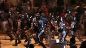 عبدون.. فتاة تتسبب بمشاجرة عنيفة في تاج مول.. والدرك يتدخل