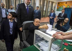 بوتفليقة يفوز بولاية رئاسية رابعة