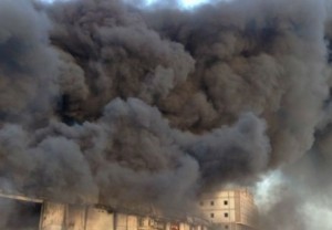 7 إصابات بحريق في مخازن ومستودعات في الزرقاء