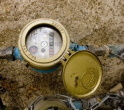 النواب يرفض فرض غرامة على فواتير المياه المتأخرة