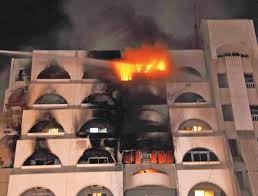 إخماد حريق شقة في الطابق الثالث لإحدى العمارات بالقرب من تاج مول