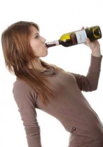 اربد ... ضبط "طالبات" جامعة رسمية بحالة "سكر" برفقة عدد من الشباب...!!!