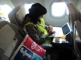 هونج كونج توقف تاجرا اردنيا على متن "الملكية" اشتبهت بتهريبه أسلحة