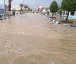 إغلاقات طرق وأزمات خانقة بسبب الاحوال الجوية السائدة