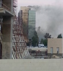 بالصور...حريق ضخم في مبنى بنك الاستثمار العربي في الصويفية