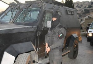 مكافحة المخدرات تضبط ثلاث اشخاص تورطوا بمحاولة تهريب 290 الف حبة مخدرة