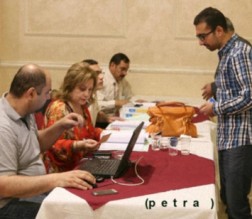 البلاسمة يقلب التوقعات ويفوز بمنصب نقيب الصيادلة في اللحظات الأخيرة