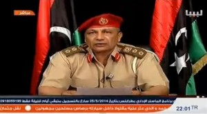 عقيد ليبي يعلن تجميد "البرلمان" (فيديو)