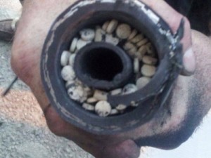 بالصور..مكافحة المخدرات تضبط 5 مليون حبة مخدرة داخل برابيش الهايدروليك