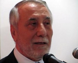 من جديد ..سليمان يصفع نائبا