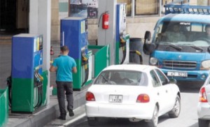 مطالبات للحكومة بتوضيح أسس تسعير المحروقات