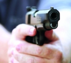 أردنيان ومصري تشاجروا فأصيب اثنان منهم بالرصاص في معان