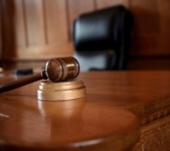 انتحلوا شخصية رجال الأمن ليسرقوا البيوت والصيدليات في عمان